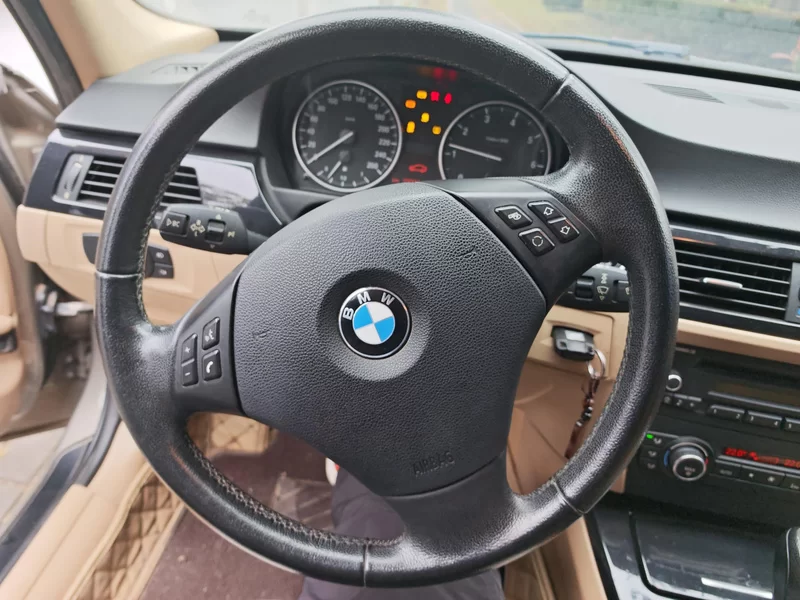 BMW 3 Series (Imported) 2012 car image #15