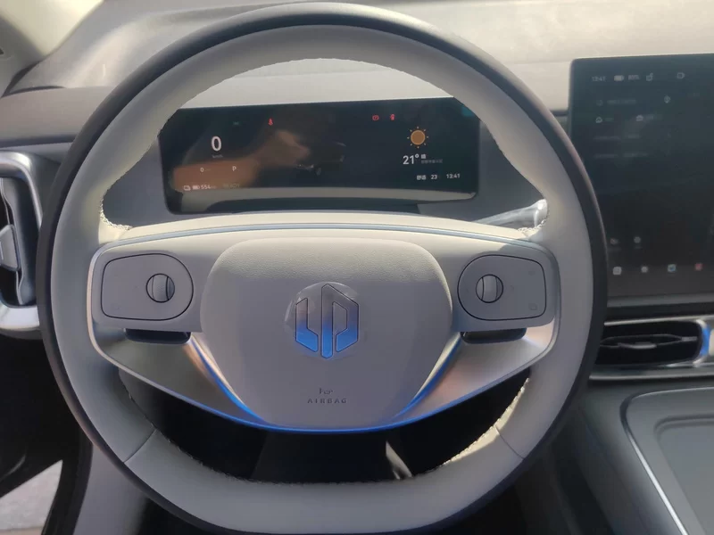 零跑汽车 零跑B01 2025 汽车图片 #15