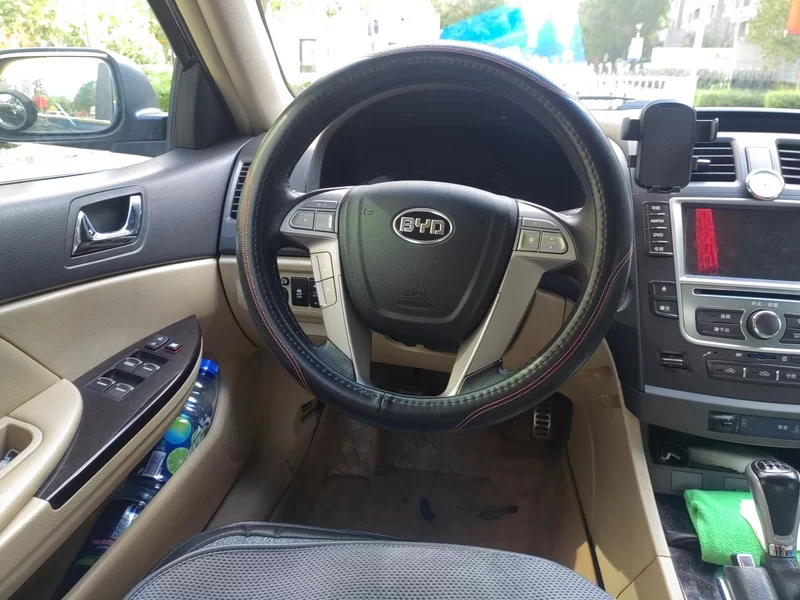 BYD G6 2013 #15 BYD G6 2013 car image #15