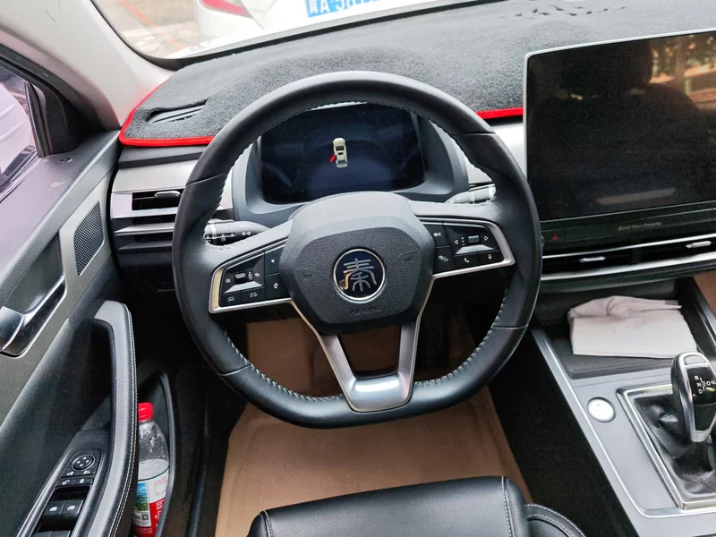 BYD Qin Pro 2019 #15 BYD Qin Pro 2019 car image #15