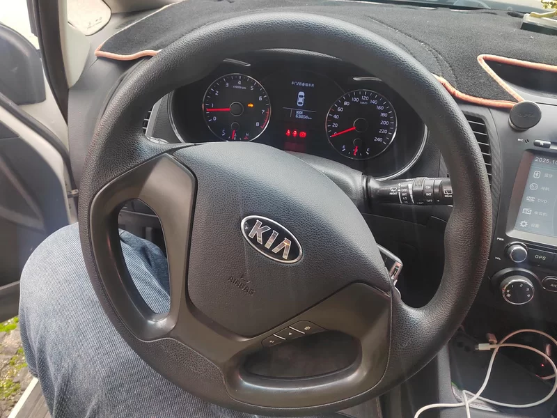 Kia Forte Koup 2015 imagen de coche #15