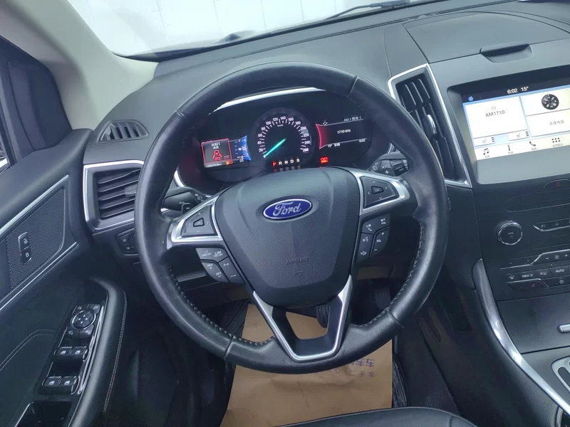 Ford Edge 2018 immagine di auto #15