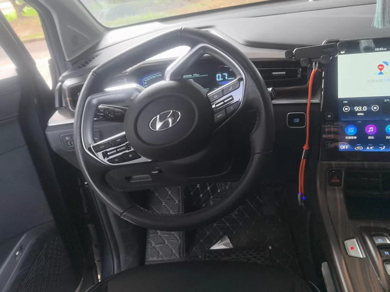 Hyundai Custo 2024 car image #15