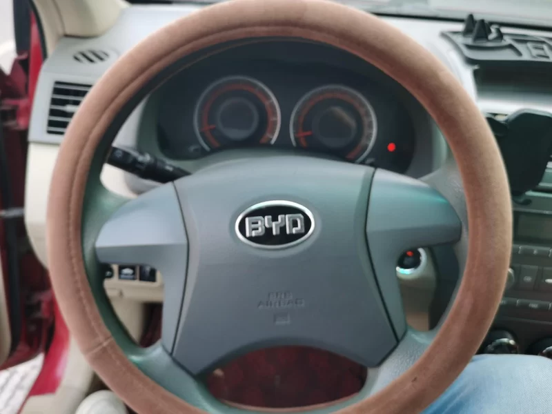 BYD L3 2013 car image #15