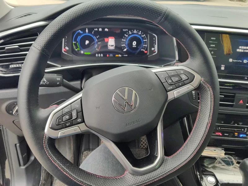 Volkswagen Tayron GTE 2020 car image #15