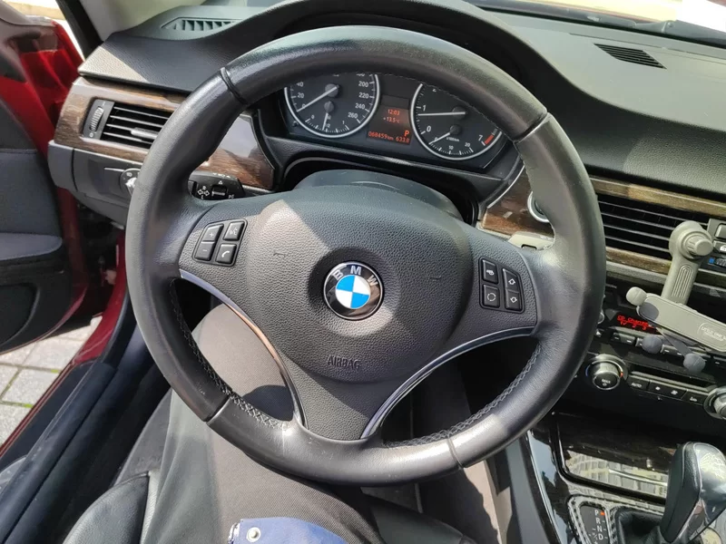 BMW 3 Series (Imported) 2013 car image #15