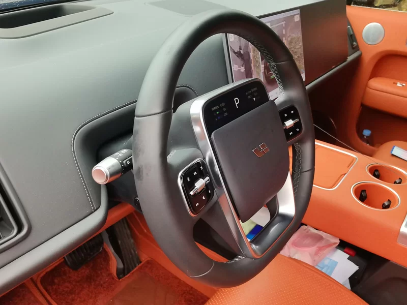 Li L8 2024 изображение автомобиля #15