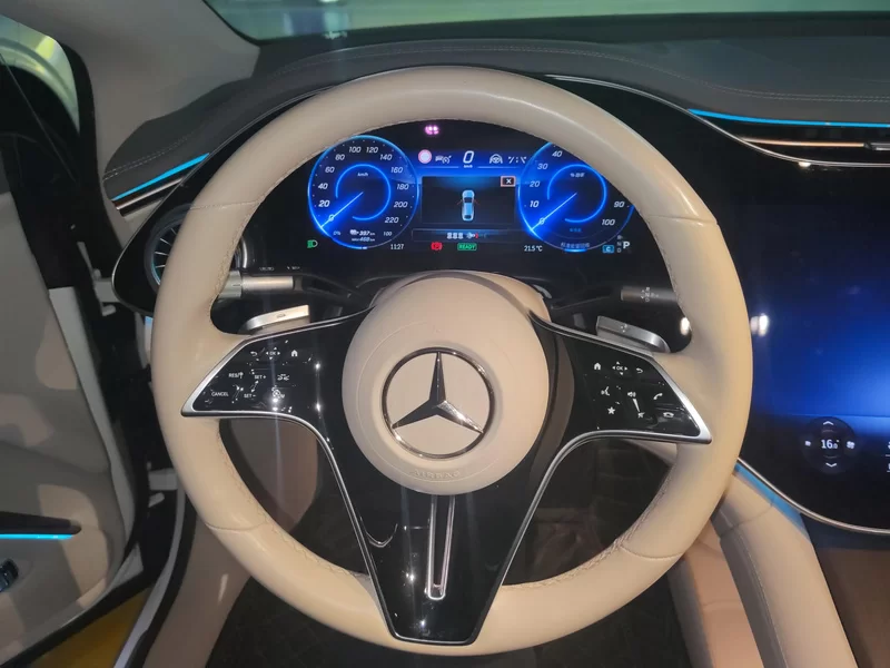 Mercedes-Benz EQS Class 2022 car image #15