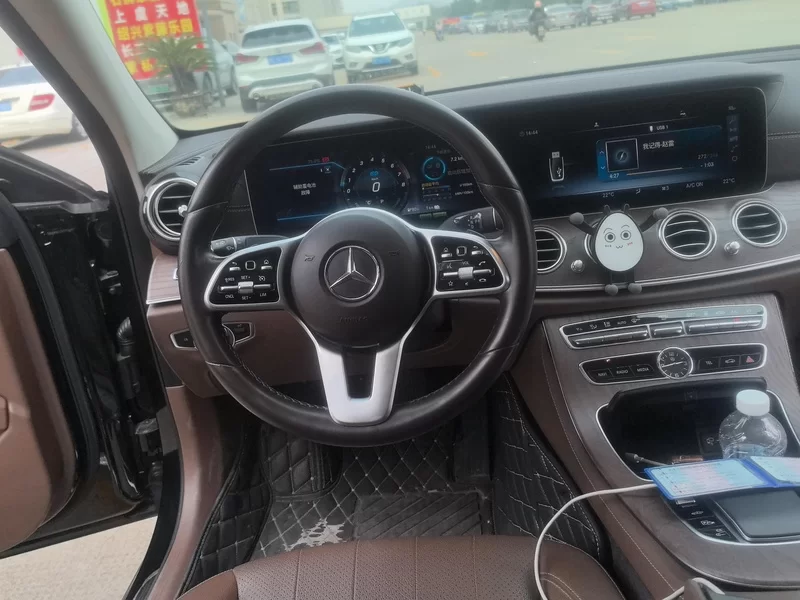 Mercedes-Benz E Class New Energy 2020 immagine di auto #15