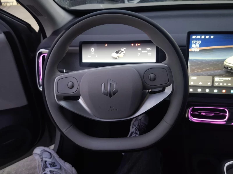 零跑汽车 零跑B10 2025 汽车图片 #15