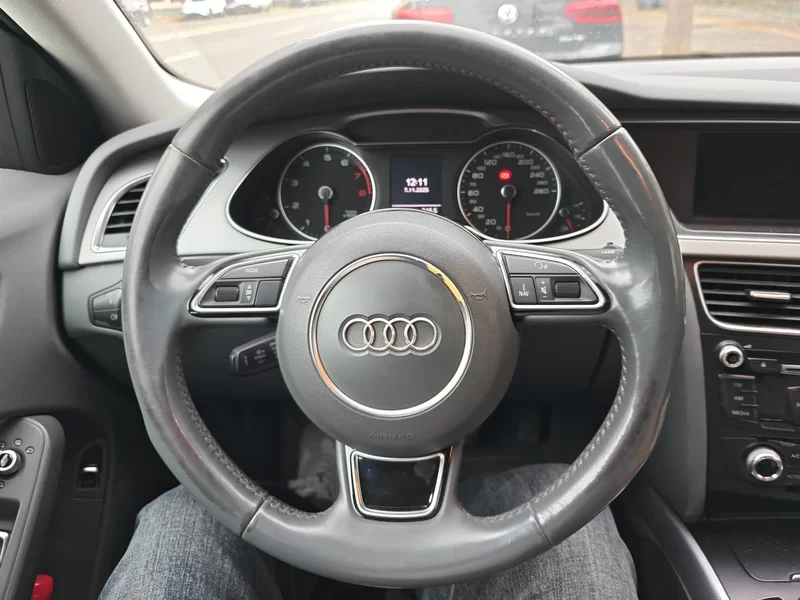 Audi A4 2014 car image #15