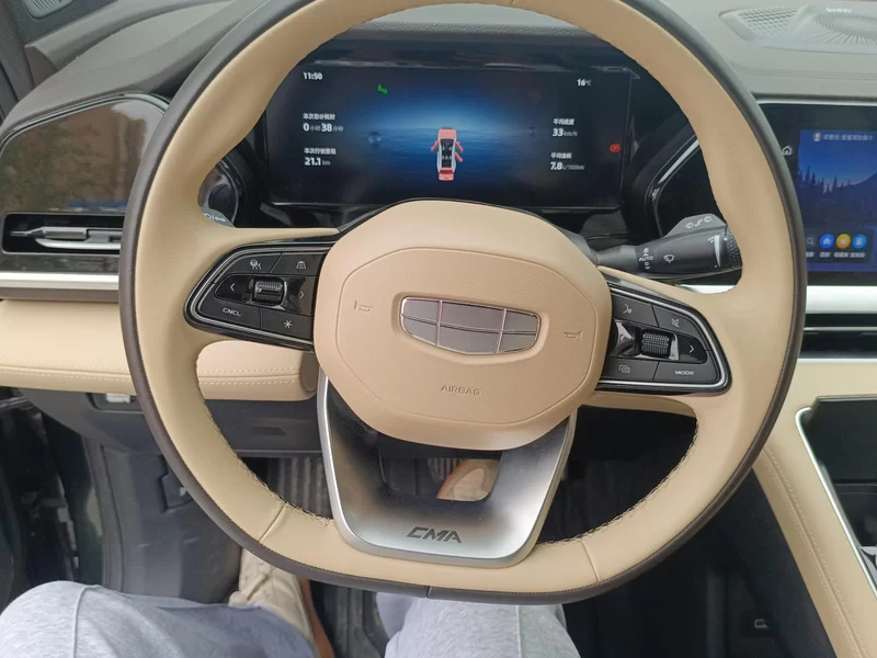 GEELY Monjaro MHEV 2024 car image #15