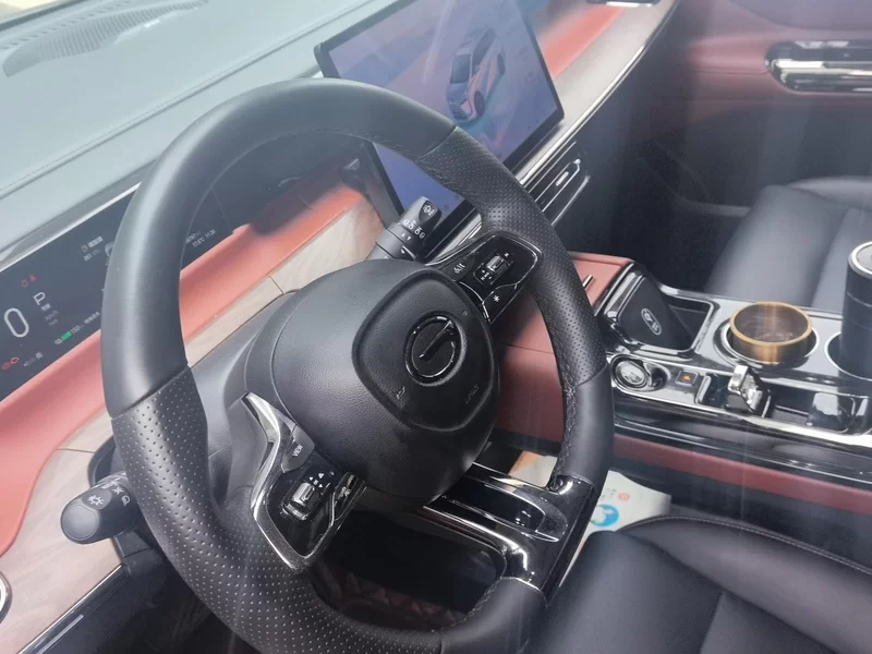 GAC Trumpchi E8 New Energy 2024 car image #15