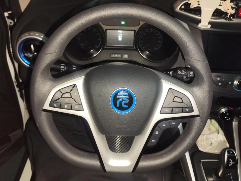 BYD Yuan New Energy 2019 #15 BYD Yuan New Energy 2019 car image #15