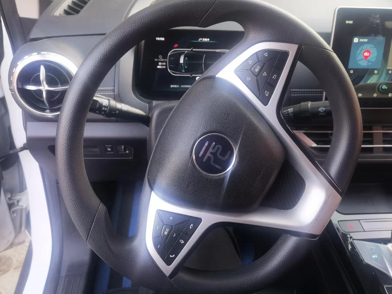 BYD Yuan New Energy 2019 immagine di auto #15