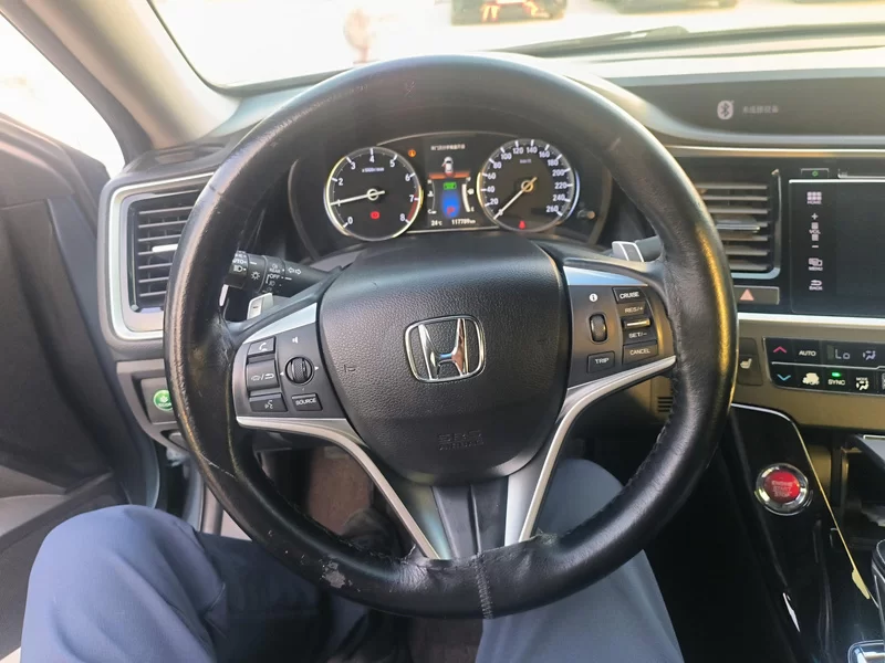 Honda Spirior 2014 #15 Honda Spirior 2014 car image #15