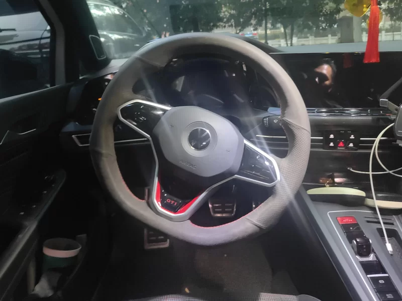 Volkswagen GolfGTI 2022 #15 Volkswagen GolfGTI 2022 car image #15