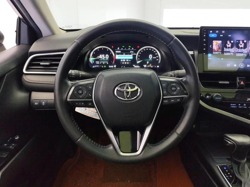 Toyota Camry 2021 image de voiture #15