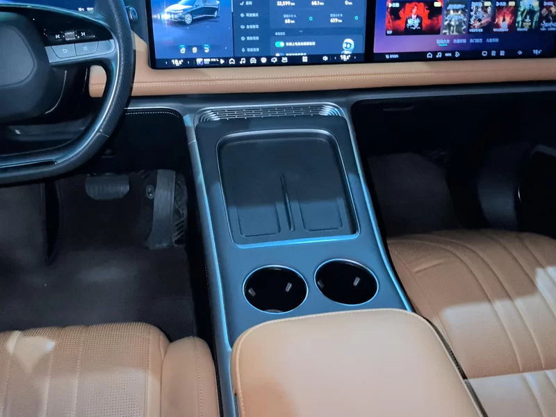 Xpeng G9 2023 #15 Xpeng G9 2023 immagine di auto #15