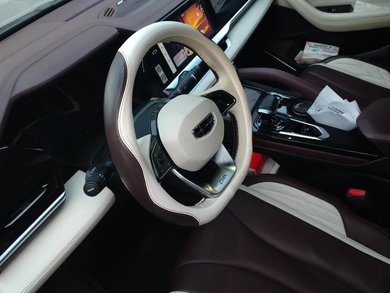 GEELY Monjaro MHEV 2023 #15 GEELY Monjaro MHEV 2023 car image #15