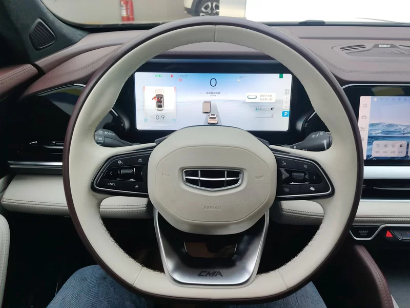 GEELY Monjaro MHEV 2022 #15 GEELY Monjaro MHEV 2022 car image #15