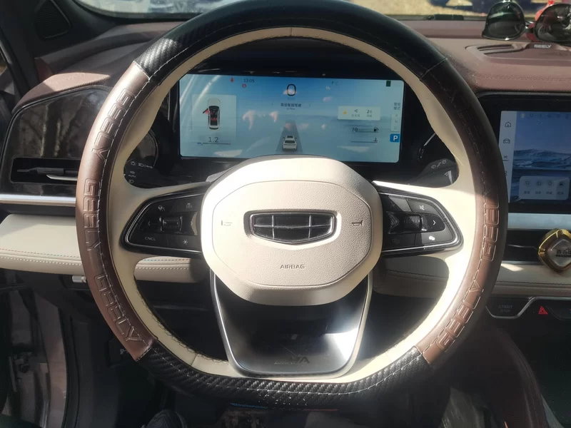 GEELY Monjaro MHEV 2023 immagine di auto #15