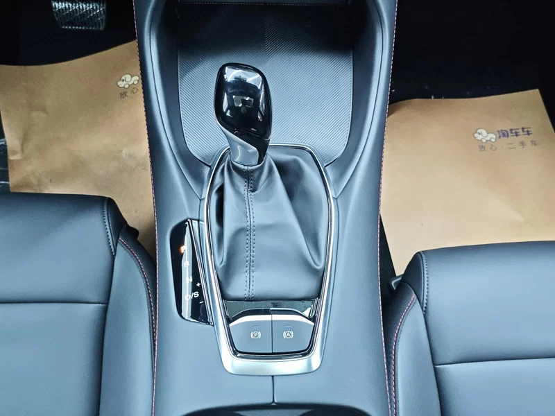 5 2025 car image #15