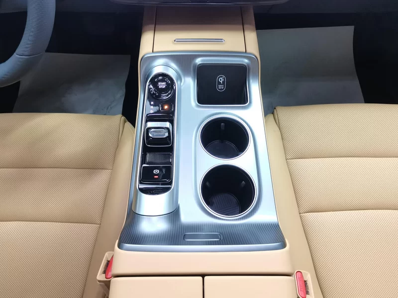 GAC Trumpchi E8 2024 imagem de carro #15