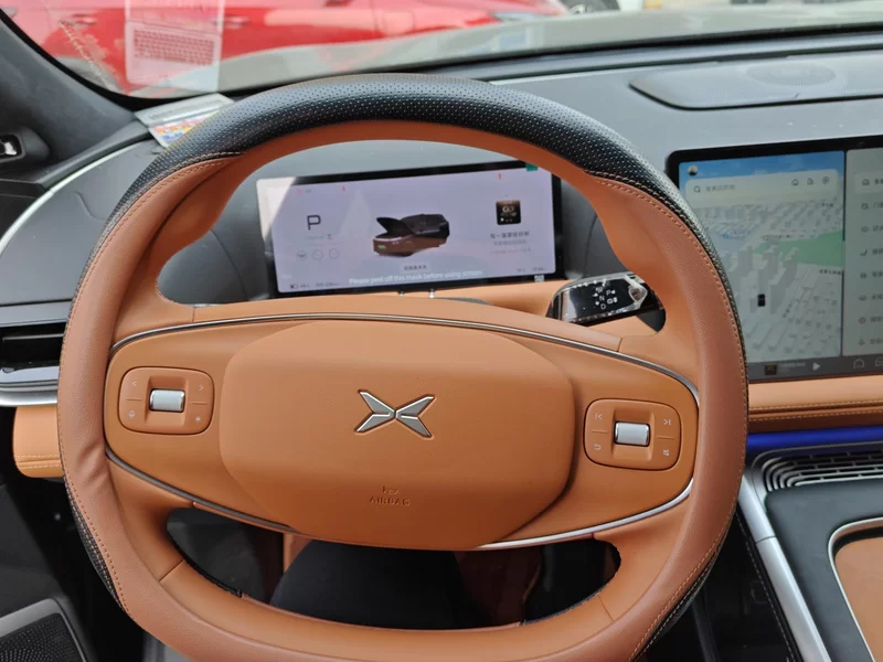 Xpeng G9 2025 immagine di auto #15