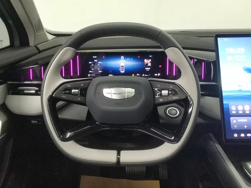 GEELY Boyue L 2025 car image #15