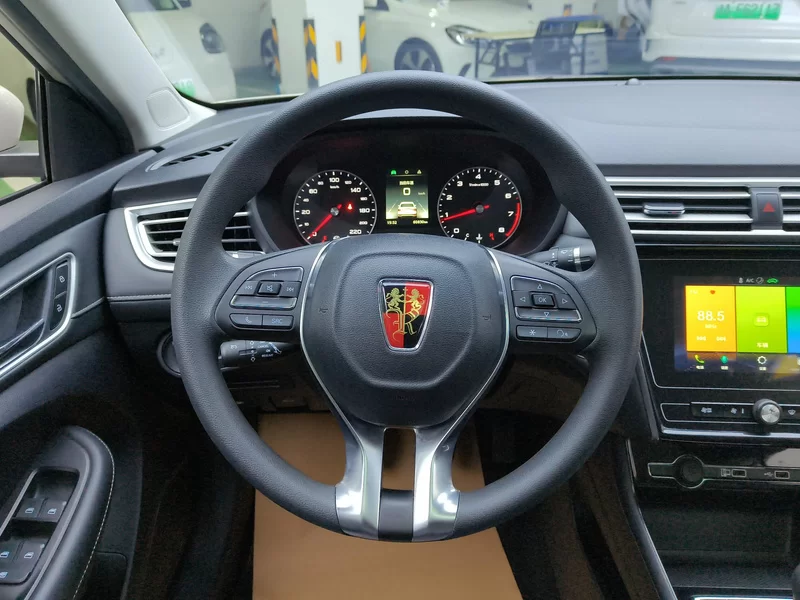 Roewe i5 2020 immagine di auto #15
