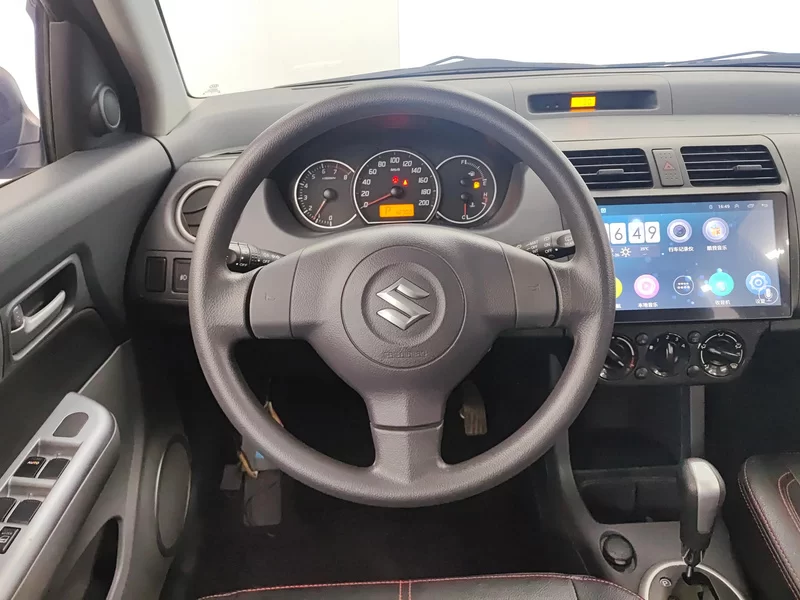 Suzuki Swift 2018 car image #15