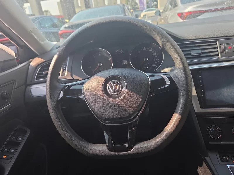 Volkswagen Lamando 2017 immagine di auto #15