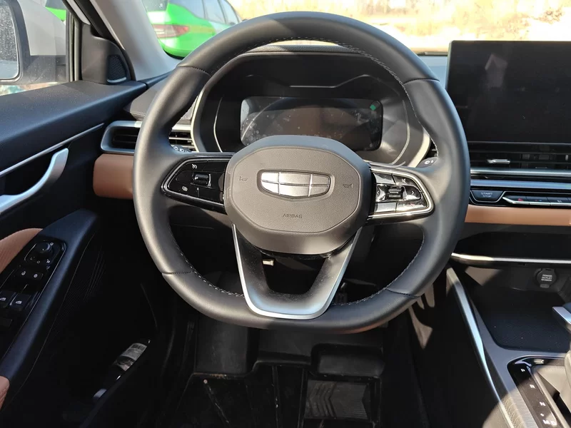 GEELY Emgrand 2024 car image #15