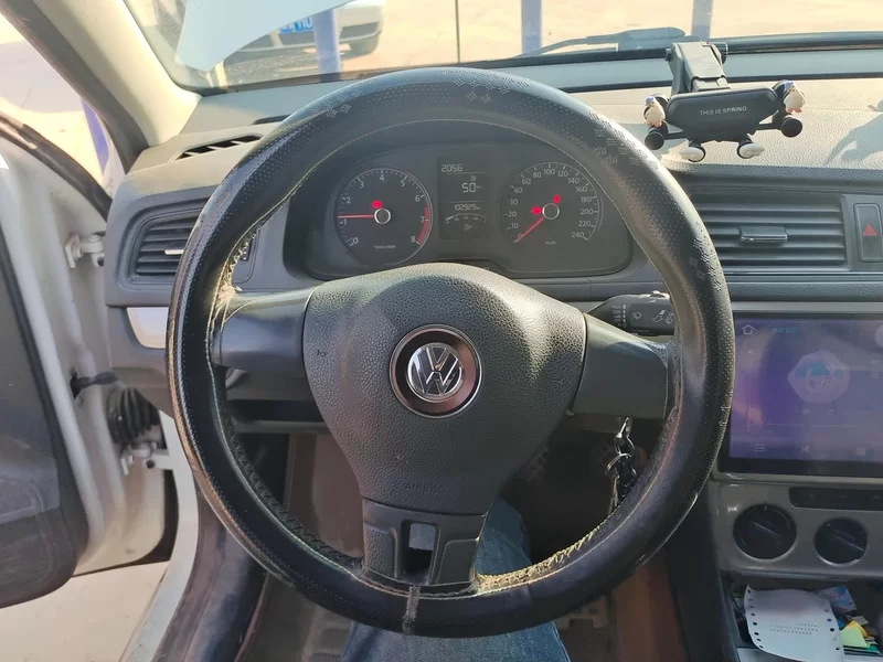 Volkswagen Lavida 2014 car image #15