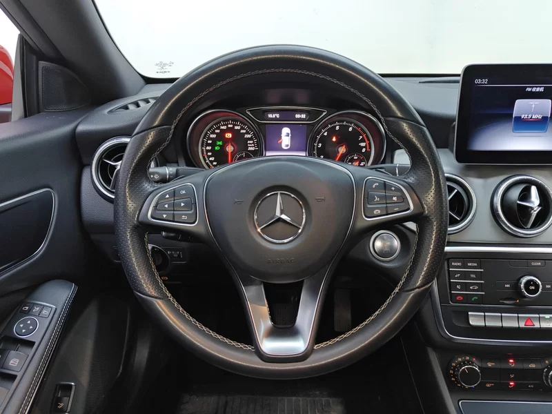 Mercedes-Benz CLA Class (Imported) 2018 #15 Mercedes-Benz CLA Class (Imported) 2018 immagine di auto #15