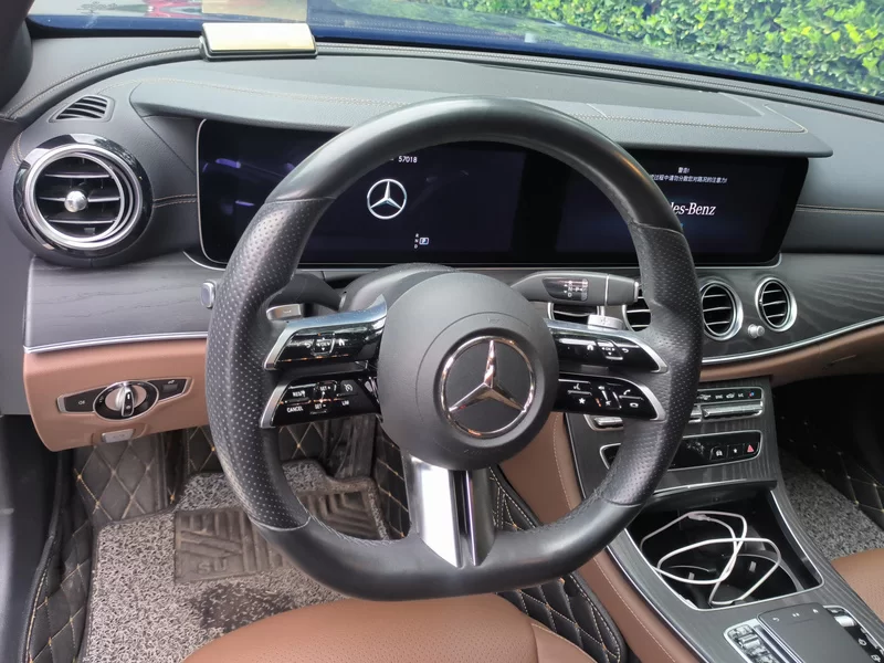 Mercedes-Benz E Class 2020 car image #15