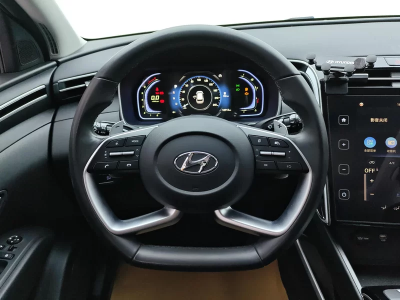 Hyundai Tucson 2023 car image #15