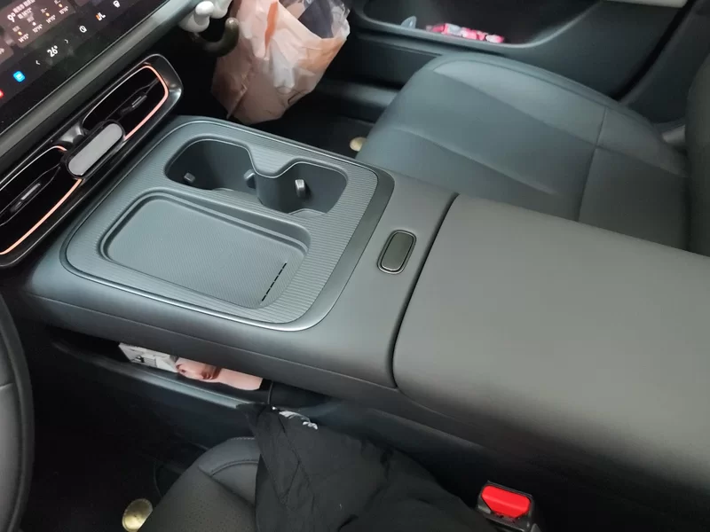 零跑汽车 零跑Lafa5 2025 汽车图片 #15