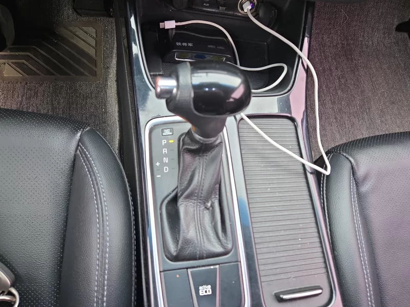 起亚 起亚K4 2015 汽车图片 #15