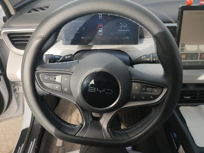 BYD Seal 05 DM-i 2025 #15 BYD Seal 05 DM-i 2025 car image #15