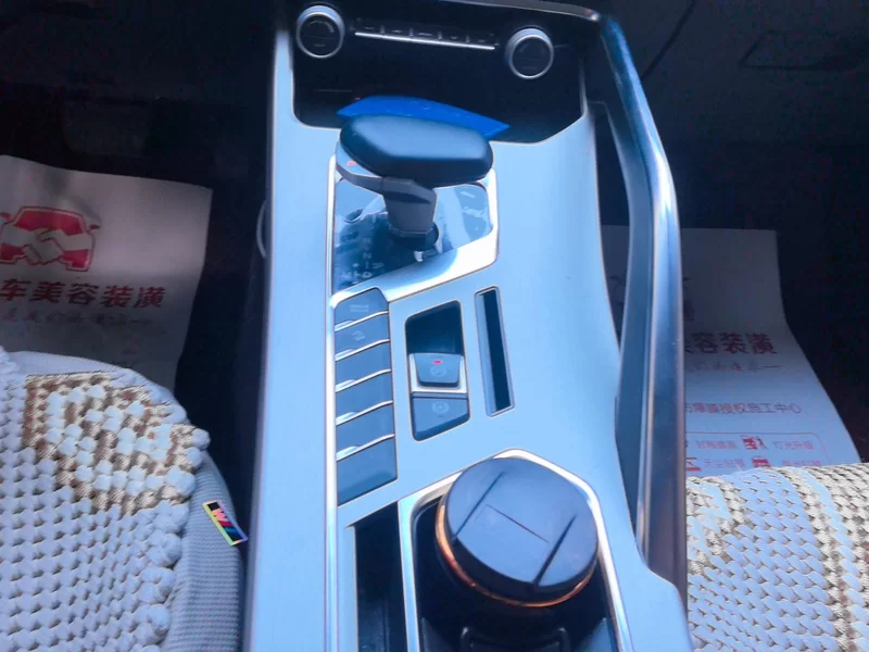 GEELY Coolray 2023 immagine di auto #15