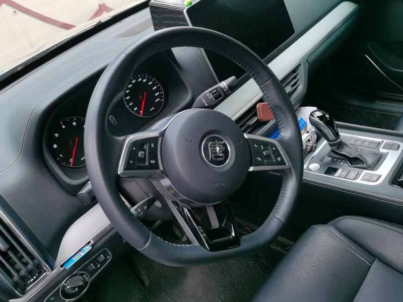 BYD Tang 2018 #15 BYD Tang 2018 car image #15