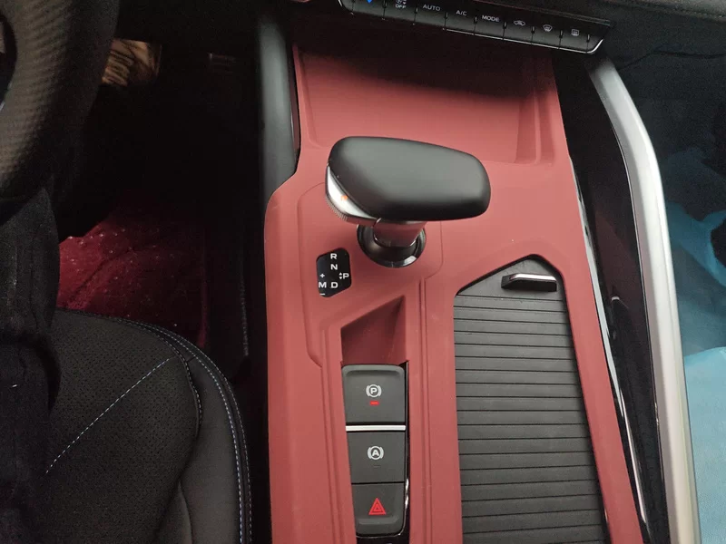 GEELY Preface 2025 car image #15