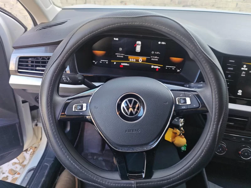 Volkswagen Lavida 2021 car image #15