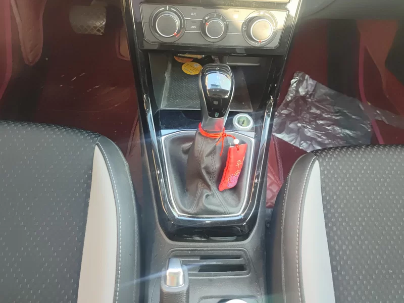 Volkswagen Tacqua 2020 car image #15
