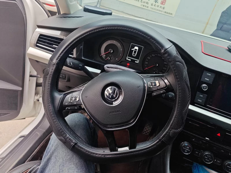 Volkswagen Lavida 2019 #15 Volkswagen Lavida 2019 car image #15