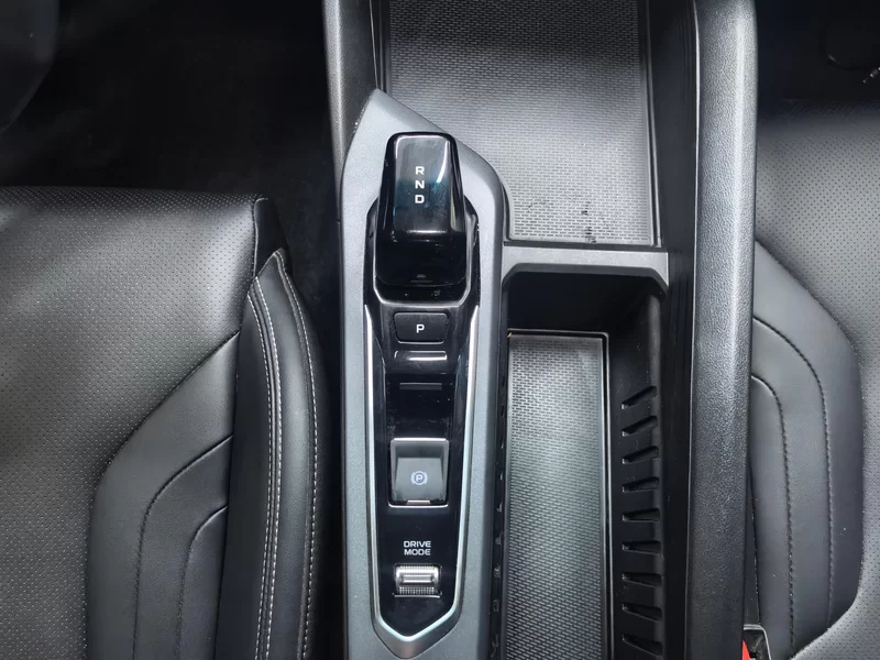 GEELY Binray 2024 #15 GEELY Binray 2024 car image #15