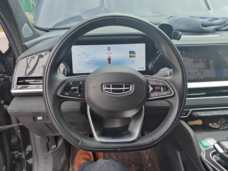 GEELY Monjaro 2024 car image #15