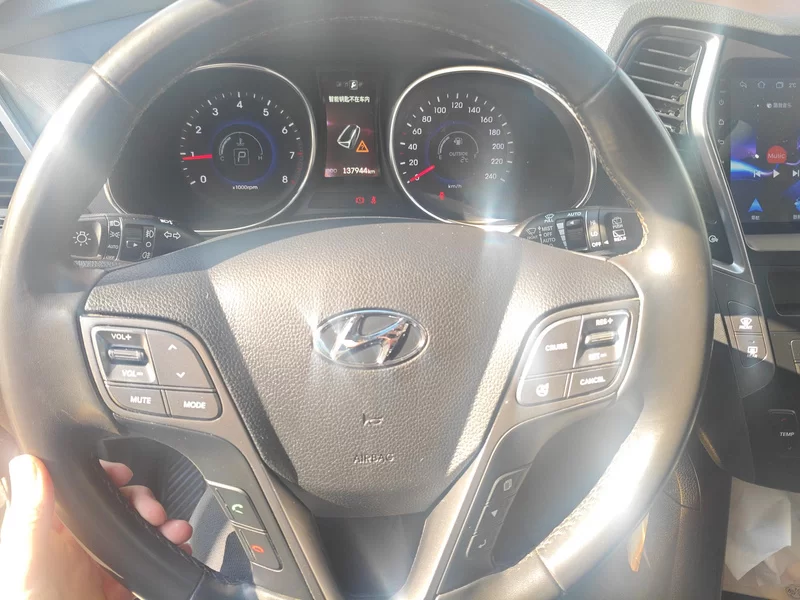 Hyundai Grand Santa Fe 2016 #15 Hyundai Grand Santa Fe 2016 car image #15